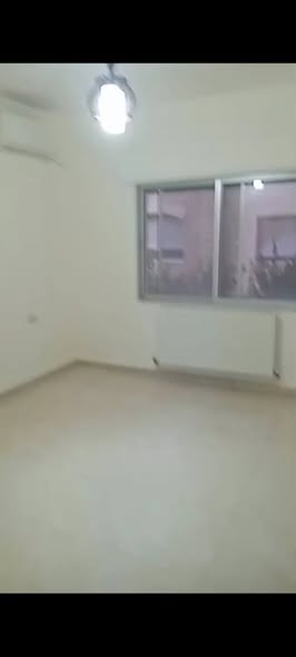 شقة واسعة للإيجار في خلدا بمساحة 200م