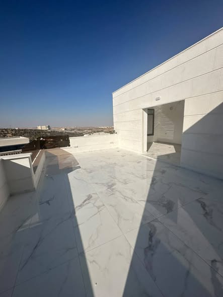 شقة فاخرة للبيع في طبربور قرب الجامعة - 2