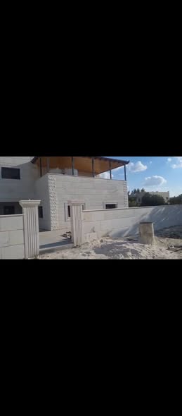 بيت طابقين جديد للبيع في ناعور - حسبان ديلوكس