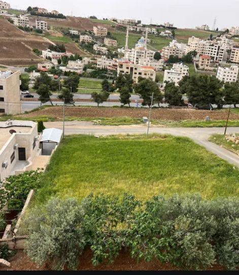 أرض فاخرة للبيع في ضاحية الزهور على شارعين