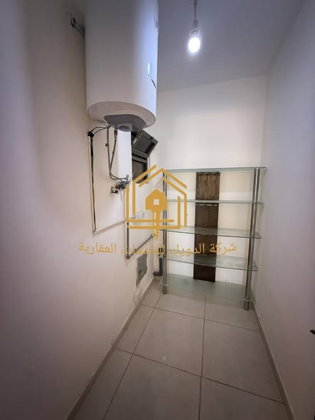 شقة سوبر ديلوكس فارغة للإيجار في مرج الحمام - 4