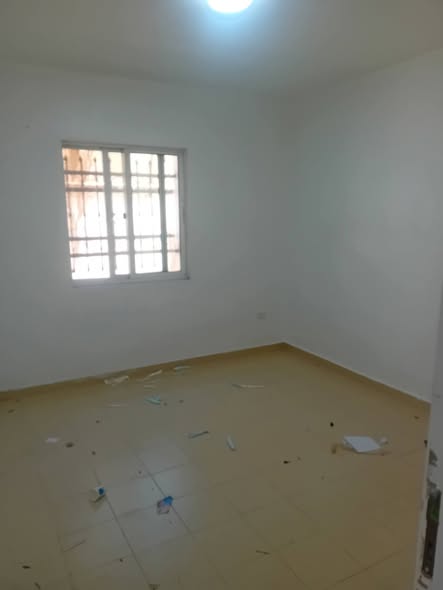 شقة أرضية للبيع مع تراس في إسكان عيش كريم - أبو علندا - 4