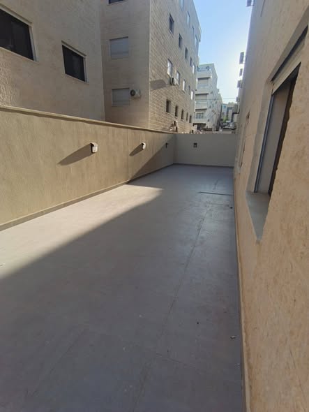 شقة فاخرة للإيجار في الجندويل