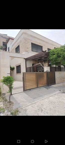 فيلا فاخرة للبيع في ضاحية الرشيد - 3