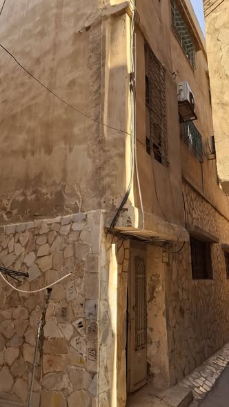 شقة للبيع في حي الأمير محمد بالزرقاء بسعر مغري