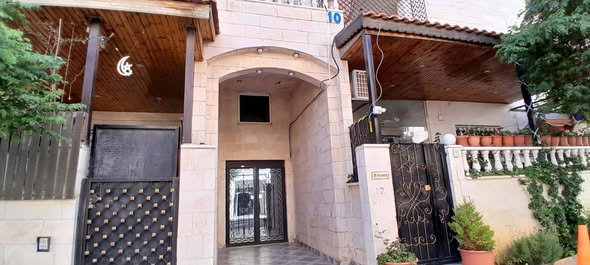 شقة فاخرة للإيجار في عمان - حديقة الجبيهة - 2