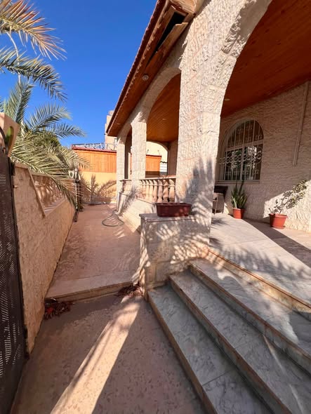بيت مستقل للإيجار في العقبة - السكنية الثامنة - 4