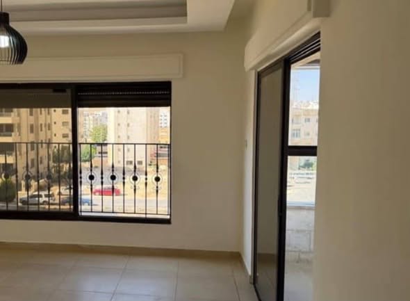 شقة فاخرة واسعة للإيجار في ضاحية النخيل - 4