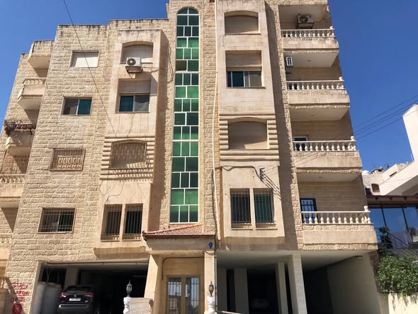 شقة فاخرة للبيع في ضاحية الرشيد