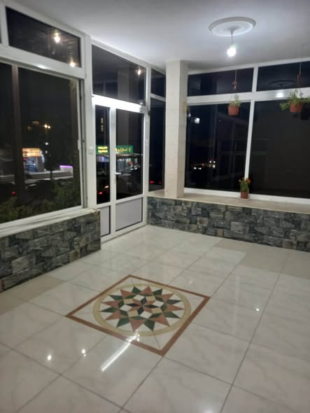 شقة غير مفروشة للإيجار في الجندويل - 180م