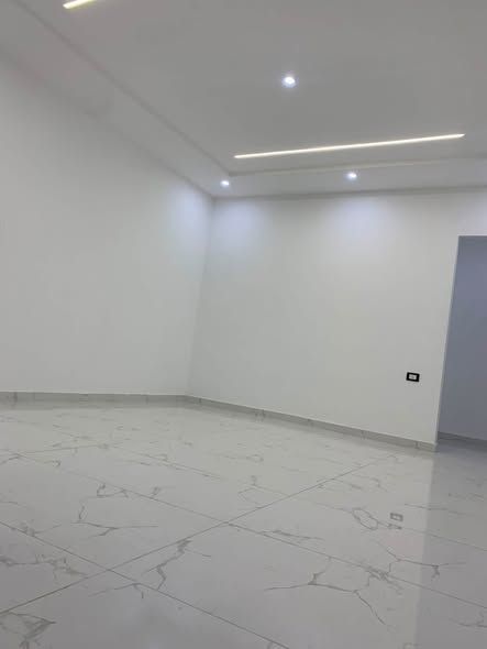 طابق أرضي للبيع في طبربور - فرصة استثمارية - 4