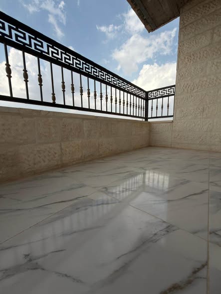 شقة فاخرة للبيع في إربد – تقسيط مريح