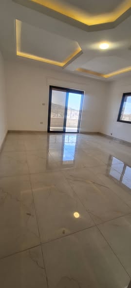 روف دوبلكس فاخر للبيع في أبونصير - فرصة ذهبية