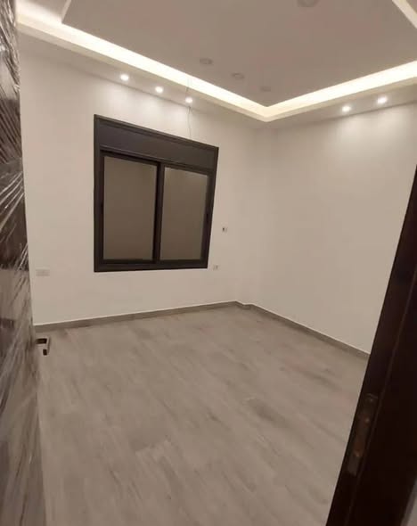 شقة فاخرة جديدة للإيجار في المدينة الرياضية - 4