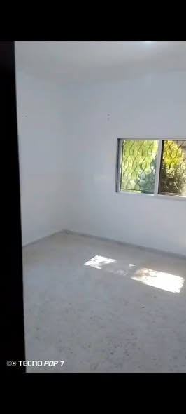 شقة فارغة للإيجار قرب إربد مول القديم - 2