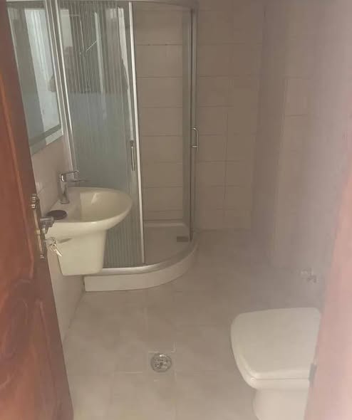 شقة مميزة في الجبيهة - طابق تسوية مع حديقة - 2