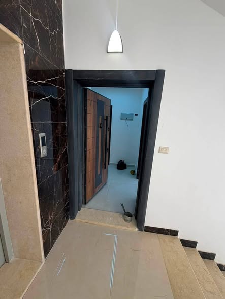 شقة فاخرة جديدة لم تسكن في أبو نصير - 4