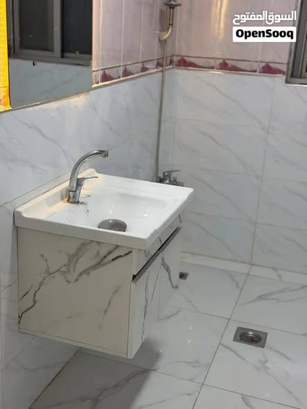 شقة مجددة فارغة للإيجار في شارع الجامعة (الجامعة الأردنية) - 2