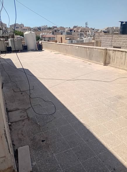 شقة طابق ثالث في الجبيهة بسعر مغري - 2