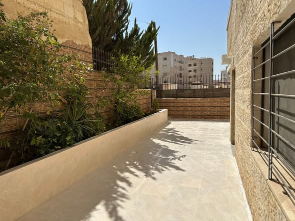 شقة فاخرة بمساحة 200م² مع ترس في شفا بدران - 2
