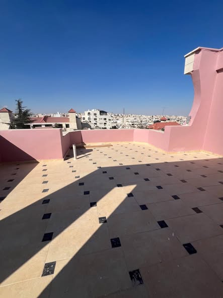 روف أنيق للإيجار في عمان - مثالي للموظفات والطالبات