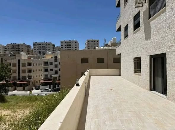 شقة سوبر ديلوكس جديدة في تلاع العلي – فرصة للسكن الراقي - 4