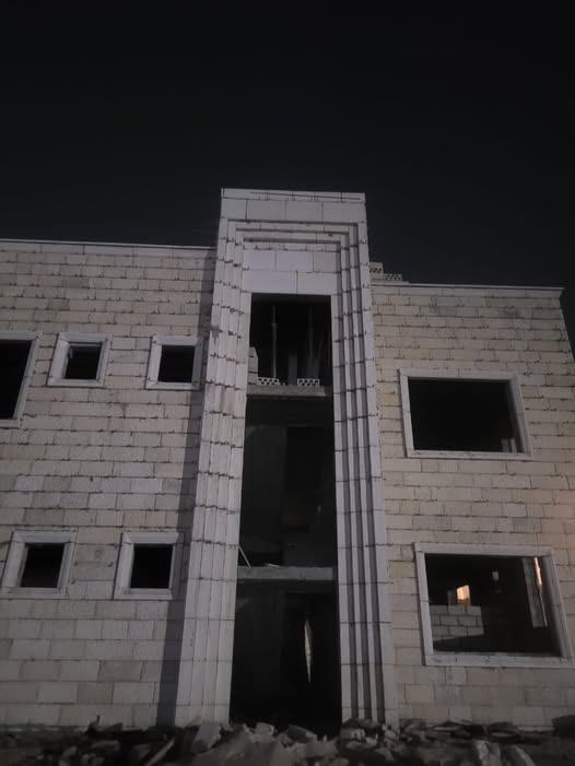 فيلا عظم فاخرة للبيع في مثلث جحفية