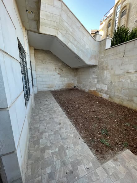 شقة جديدة فاخرة للإيجار في ضاحية الرشيد
