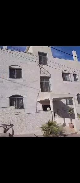 بناية استثمارية للبيع في المرقب - عمارة سكنية مميزة