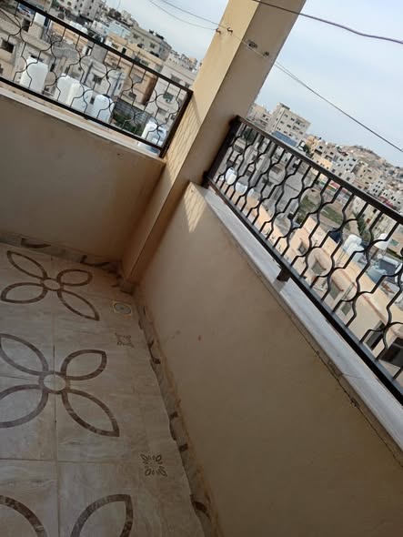 شقة طابقية فاخرة للبيع في الزواهرة - 3