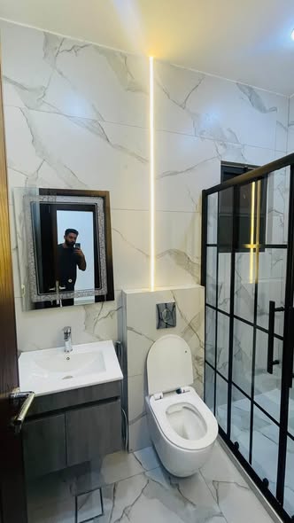 شقة فاخرة لم تسكن بعد للإيجار في مرج الحمام - 2