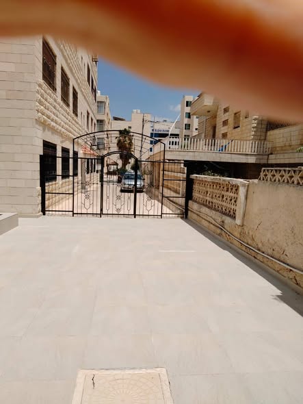 شقة واسعة للايجار في الشميساني – طابق أرضي مع فناء خاص! - 5