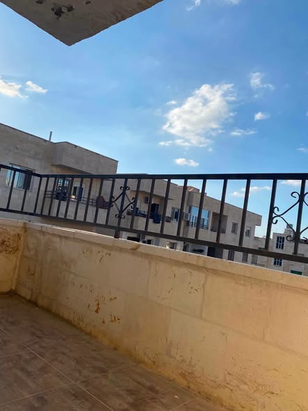 شقة فاخرة للبيع في إربد - موقع مميز - 4