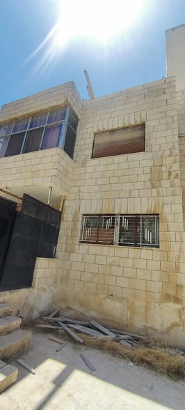 شقتين مع سطح مستقل للبيع في أبو علندا - 3