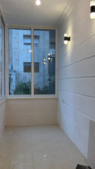 شقة فاخرة مجددة للبيع في الدوار السابع - فرصة ذهبية! - 3