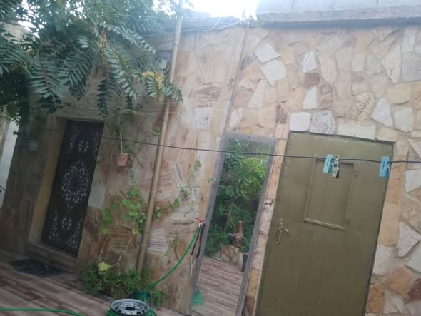 مبنى تجاري استثماري في السلط - أم جوزة - 5