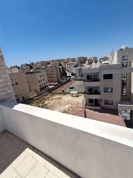 شقة فاخرة طابق أخير مع روف قرب دوار البحرية - 4