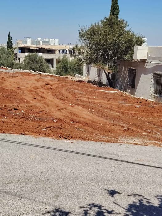 فرصة استثمارية: أرض للبيع في إيدون بموقع مرتفع