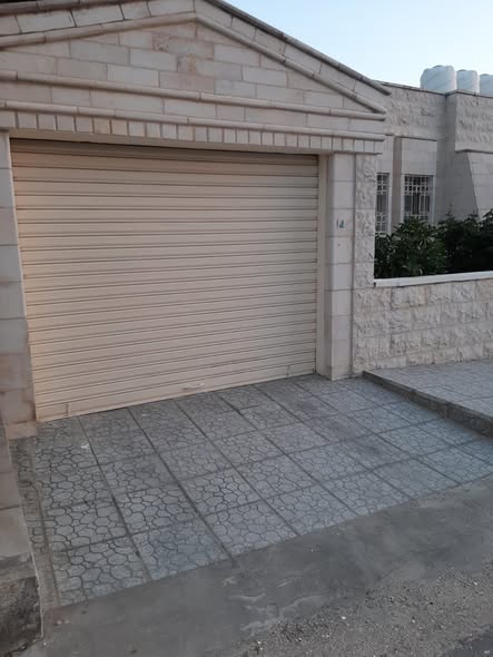 فيلا استثنائية للبيع في زبدة فركوح بإربد - 4