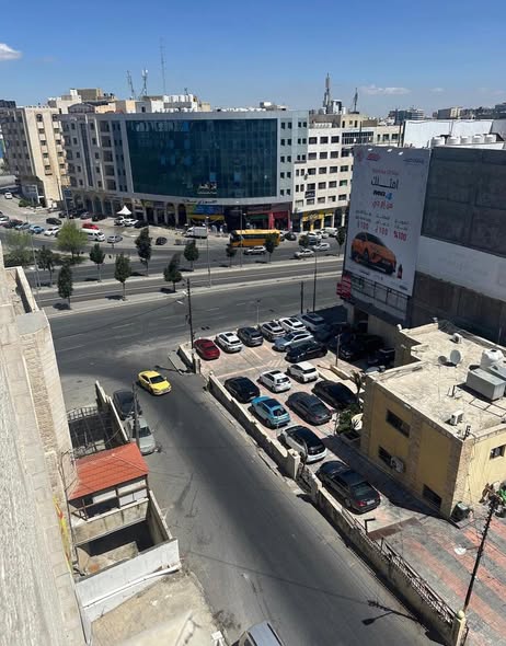 شقة صغيرة للإيجار بجانب الجامعة الأردنية