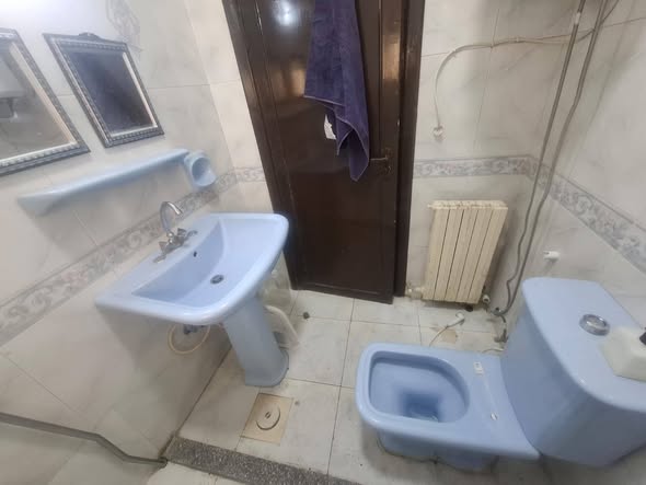شقة فارغة للإيجار في الجاردنز - فرصة سكنية مميزة - 2
