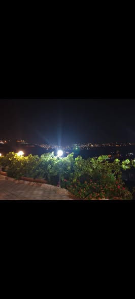 مزرعة فاخرة للبيع في كروم المزود - 2
