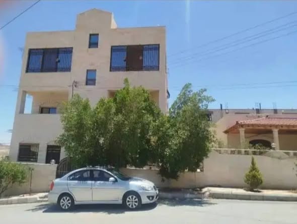 شقة طابقية فاخرة للبيع من المالك مباشرة في إسكان المهندسين - 2