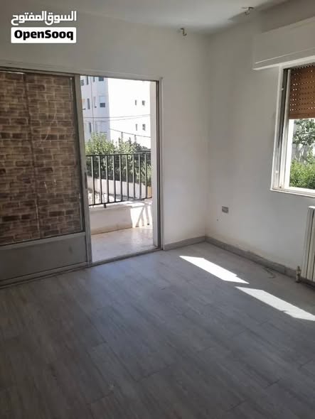 شقة فاخرة للإيجار في الرابية