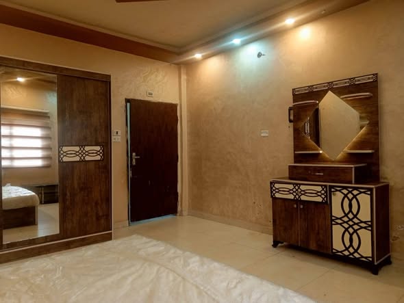 شقة مفروشة فاخرة للإيجار في المدينة الرياضية - 4