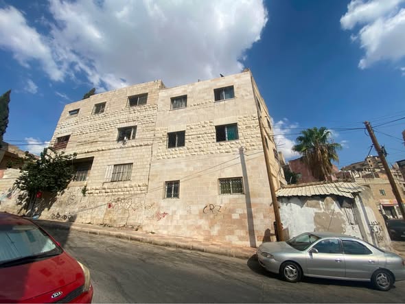 فرصة استثمارية نادرة - عمارتان للإيجار - 2
