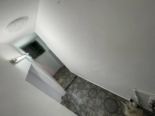 شقة للإيجار في الزرقاء – الجبل الأبيض، مدخل منفصل ومساحة 100م - 3