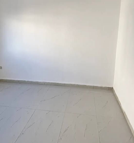 شقة فارغة للإيجار في جبل الحسين – موقع مميز - 4
