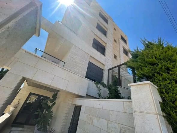 شقة فاخرة للبيع في البنيات بجوار جامعة البتراء - 2