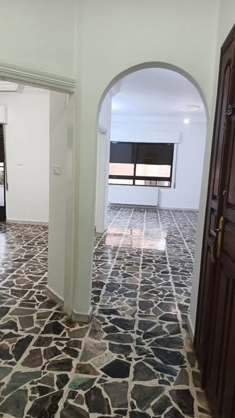 شقة فاخرة للإيجار في الرونق - 3 نوم ماستر - 3